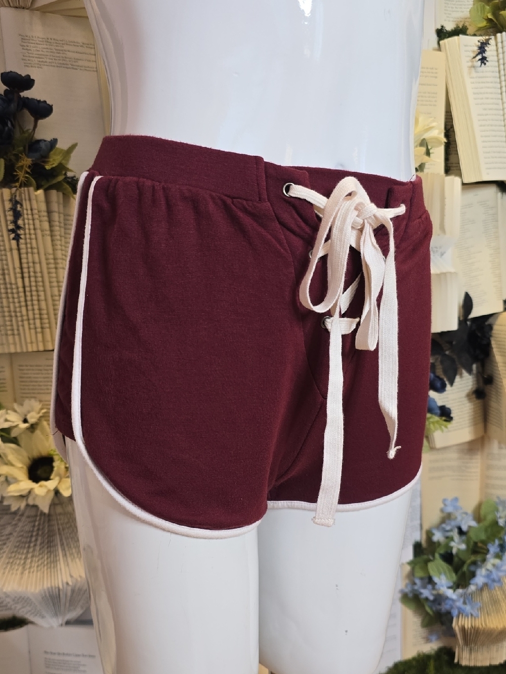 Lace-up Running Shorts from Love Culture SM Burgundy&White